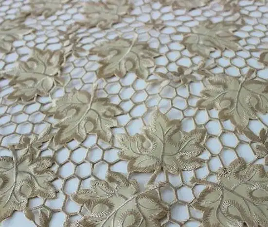 الفاخرة الذهب جولة سماط التطريز الدانتيل المطبخ الشاي طاولة لتناول الطعام والقهوة غطاء من القماش تراكب عيد الميلاد حزب الزفاف ديكور