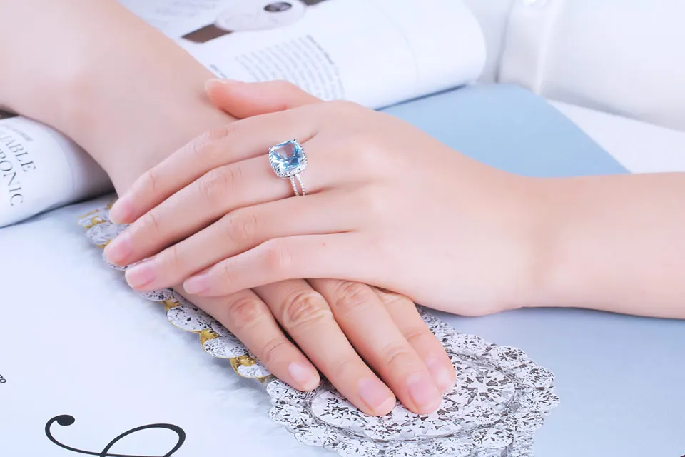 UMCHO-SKY-Blue-Topaz-silver-rings-for-women-RUJ077B-1-pc_07