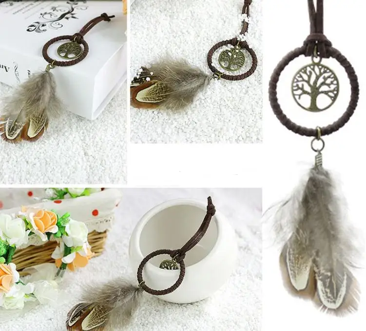 

100pcs Vintage Mini Dreamcatcher Handmade Dream Catcher Net With Feather Decoration Ornament Diameter 3.5cm Craft Gift SN1907