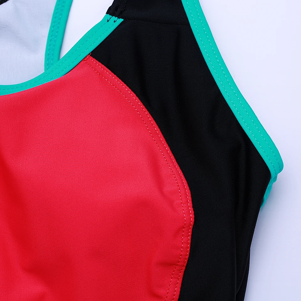9M8A6858