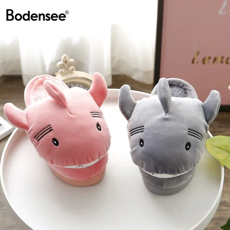 

4 Colors 2018 Winter Slippers Women Fashion Shark Slipper Cotton Warm Indoor slippers Lovely Cartoon Women Slipper S0091