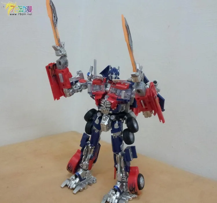 

Transformation OP Commander DA28 Electroplating 3LLeader APS01 TKR Asian Limited Fixed Version Dark of The Moon Figure Robot Toy