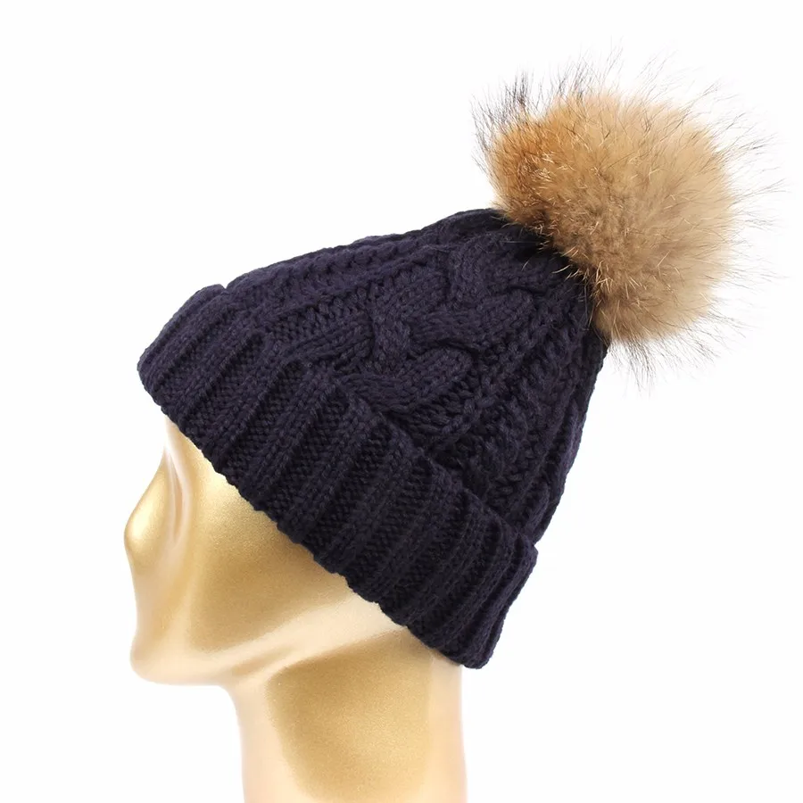 hat female CAP6A18 (4)