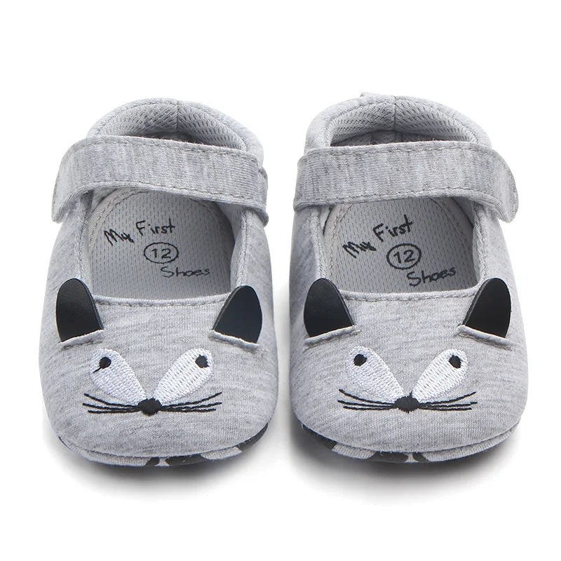 Милый новорожденных, малышей и детей младшего возраста состоящий из для маленьких девочек мягкая обувь для младенцев противоскользящие коляска сандалики для детей, которые учатся ходить детская хлопковая обувь