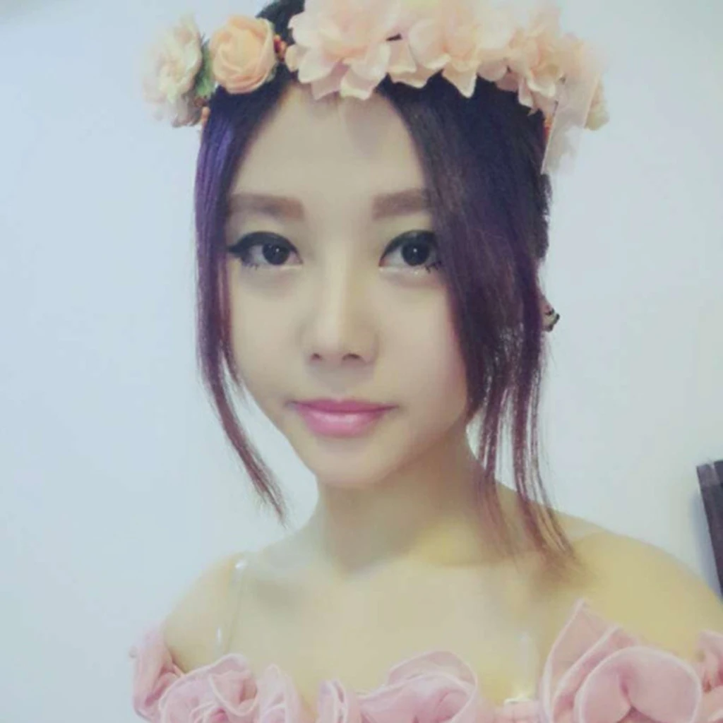 Women Ladies Orange Flower Headband Crown Wedding Bridal Hair Wreath Floral Garland Summer Beach Travel Hair Accessory
