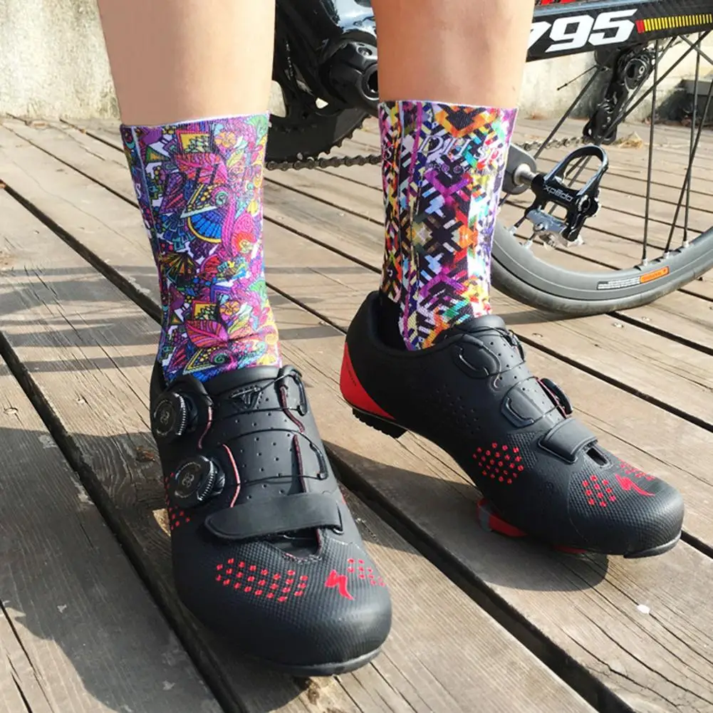 2018 New Printed Cycling Riding Bicycle Socks Breathable Moisture