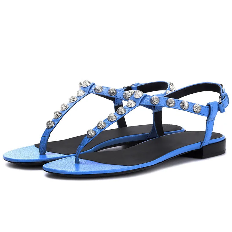 

Ladies Summer Metal Cone Rivets Straps Clip Toe Sandals Flat T-strap Gladiator Sandals Women Vacation Beach Sandalias Shoes