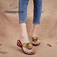 Shangmsh Marca de Moda Chanclas Cuñas Bajas Flor Hecha A Mano de Diapositivas Zapatillas Zapatos Zapatillas De Cuero Genuinos De Las Mujeres Al Aire Libre