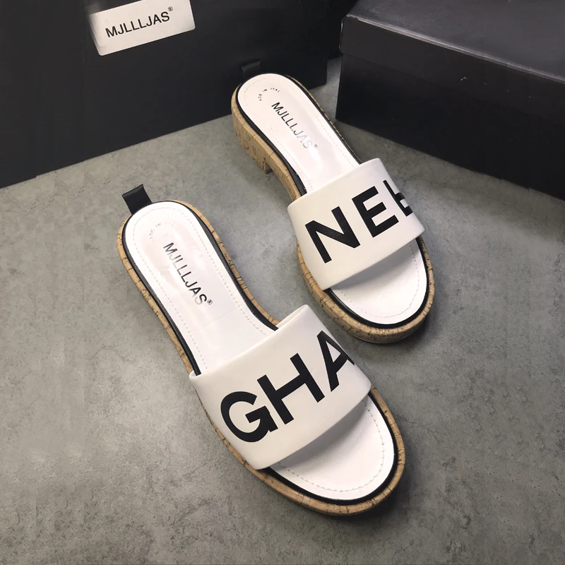 

2019 designer womens slides sandal slippers women summer square with sandals Wedge Heel 4cm Fashion casual shoes szie 35-41