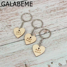 Galabeme 3 шт. пользовательские сердце тег из древесины брелок персонализированные инициалы Дата древесины брелок в деревенском стиле свадебные подарки сувениры для гостей