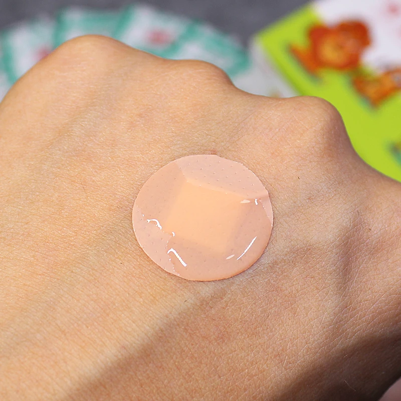 100 pcs Mini Round Band-Aid Cute Breathable Hemostasis Skin Color Band-Aids For Small Area Use Household First Aid supplies (4)