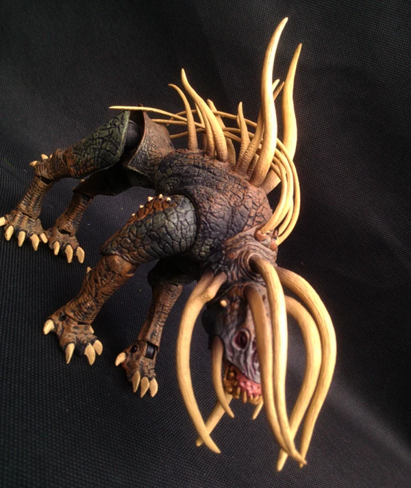 

ALIEN Dog Predator Hound PVC Action Figure Collectible Model Toy In Stock