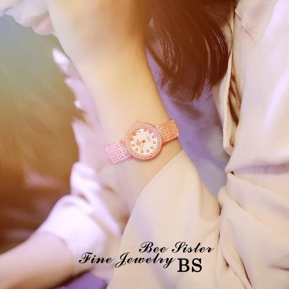 clock women 12