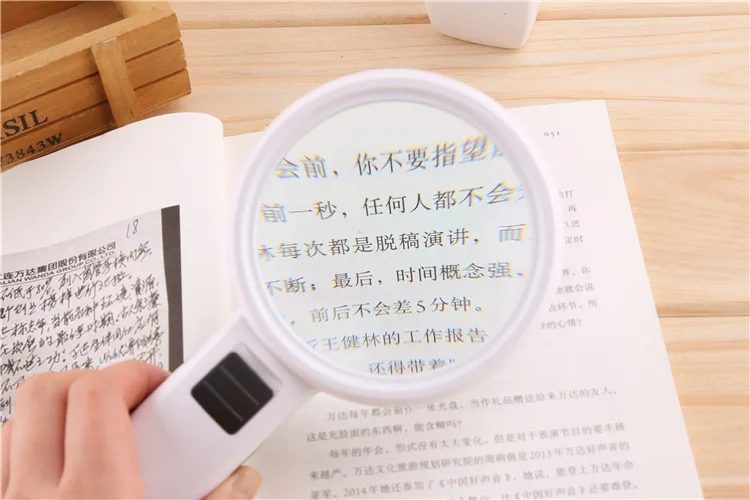 10X 110mm Diameter Handheld Magnifying Glass with LED Light Portable Magnifying Glass White Magnifier-16