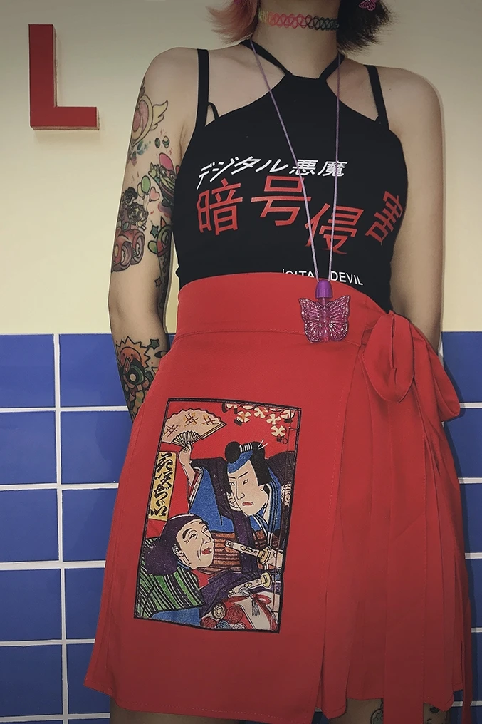 

Chinese Wind Retro Vintage Japanese Tuku Girl Red Half-length Skirt Short Skirts