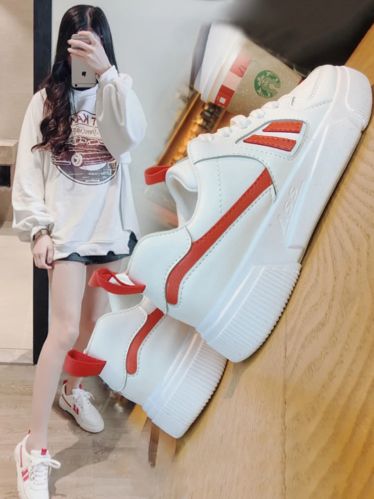 

2019 new Korean version of the small white shoes Harajuku wind shoes thick-soled running shoes