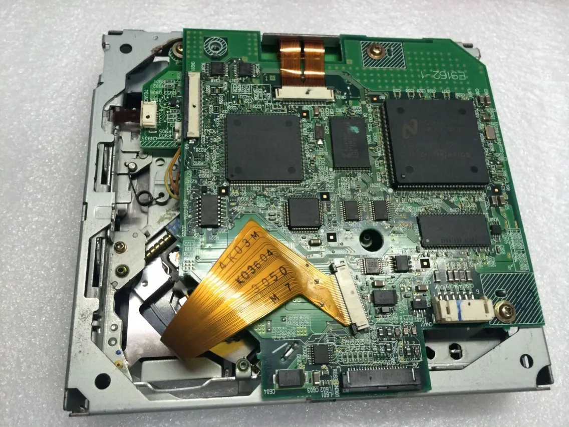 

The supply of the original RAE-3050 car single disc DVD 30503052 car movement