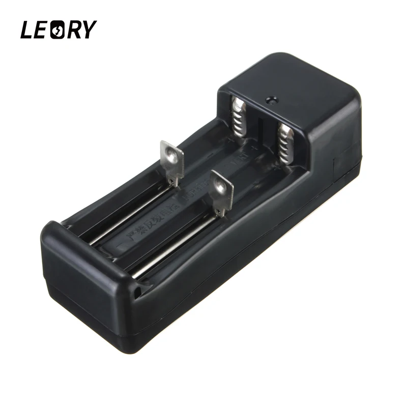 

Universal EU Plug 18650 Dual Li-ion Battery Charger Ajustable Charging For 3.7V 18650 16340 14500 Lithium Rechargeable Battery