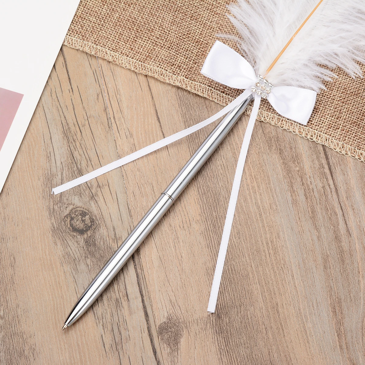 1pc Chic Wedding Feather Bowknot Signing Pen Quality White Book Sign Vintage Quill Pens for Banquet Guest Party Wedding Supplies