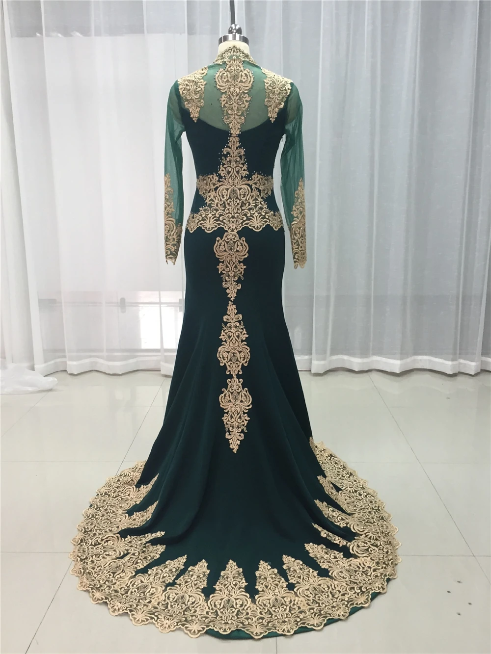 Зеленый Русалка вечерние платья с мысом 2019 Kafatan Lace Robe de Soiree Muslim Gold Embroidery вечернее