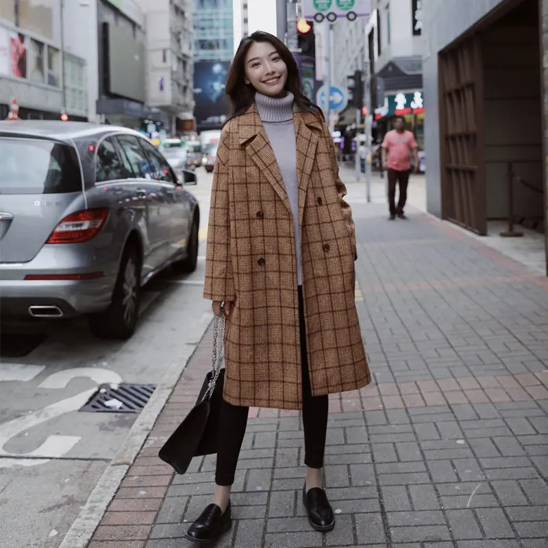 

England Style Plaid Long Wool Coat Loose Double Breasted Wool Blend Coat and Jacket Turn-down Collar Women Coats Autumn Winter
