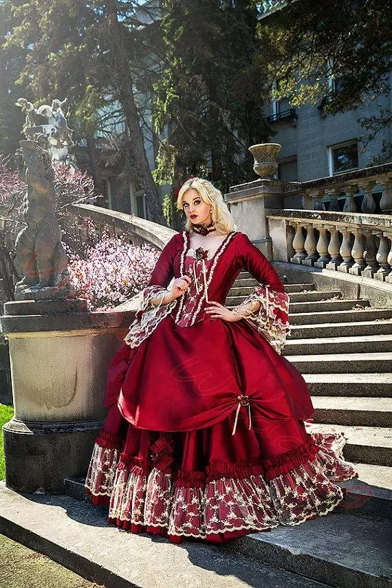 Gothic Vintage Medieval Burgundy Wedding Dresses With Long Sleeve