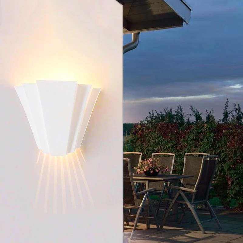 

UP and Down LED Indoor Lighting Wall Lamp Modern Home Lighting Decoration Sconce Aluminum Lamp AC85-265V For Bedroom Corridor