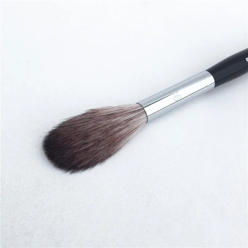 Sephora PRO Featherweight Blending Brush #93 _ 3