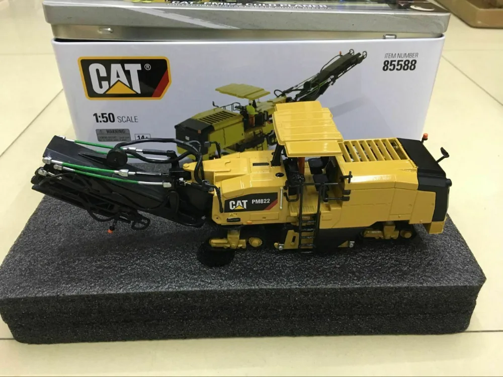 Гусеница Cat PM822 холодный строгальный станок 1:50 от бренд Diecast Masters DM85588 в коробке