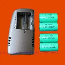 4 x akumulator CR123A 3.0 V + szybka ładowarka