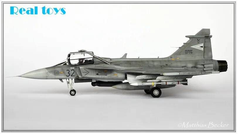 Набор пластиковых моделей Kitty hawk KH80117 1/48 Jas-39A/C Gripen