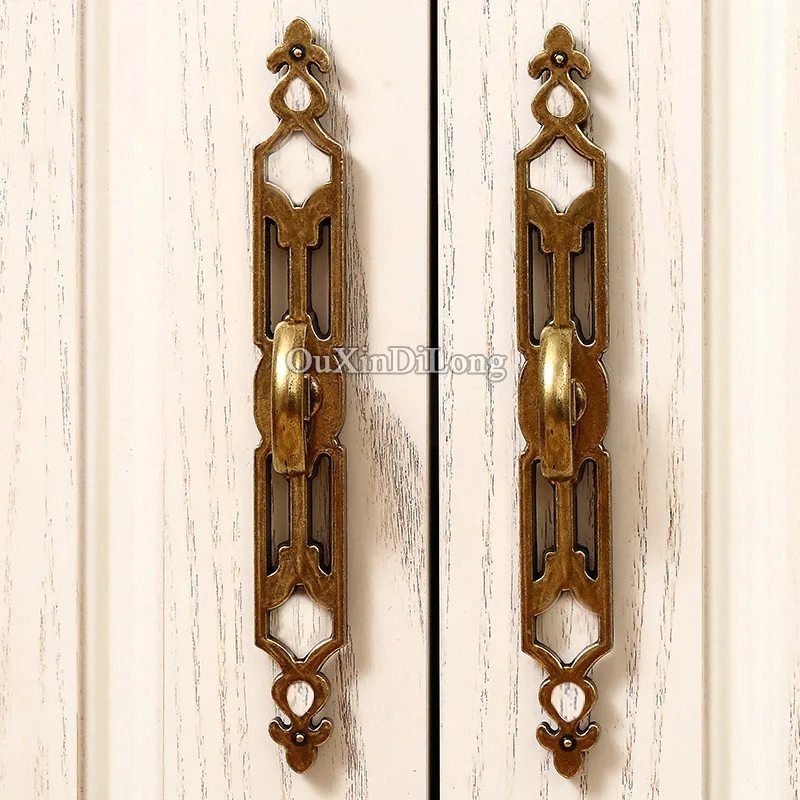 الرجعية خمر 2 PCS الأوروبية الأثاث العتيق مقابض دولاب خزانة درج مضمد مطبخ مجلس الوزراء التأثيرات مقابض وأُكر