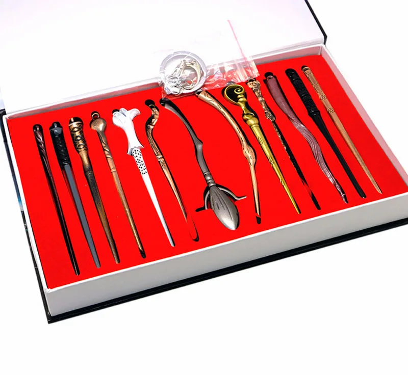 13PCS/Set Harry Potter Magic Wand Set Creative Magic Tricks Kids Cosplay Toys Keychain Pendant Gift Box Packing 