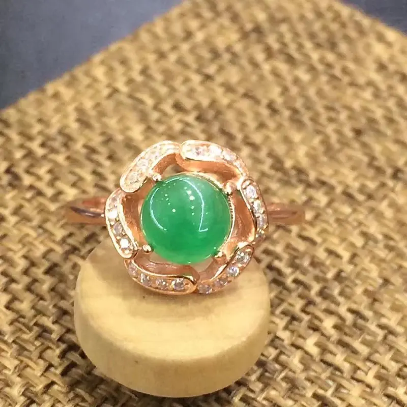 

2017 Jewelry Qi Xuan_Fashion Jewelry_Colombia Green Stones Fashion Rings_Plated Rose Gold Woman Rings_Factory Directly Sales