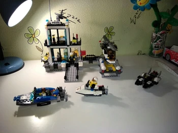 

Police Station Building Blocks Helicopter Boat Model Bricks Toys Compatible famous brand brinquedos Birthday drip shipping
