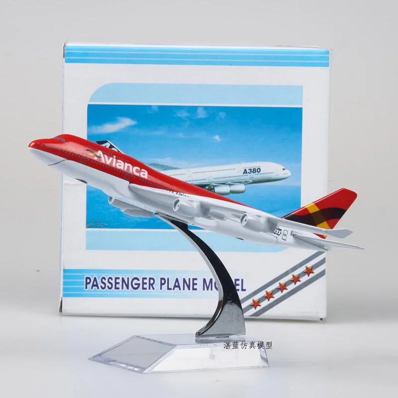

Freeshipping Avianca Boeing 747 Airliner Airbus A380 A330 1/400 Scale Diecast Metal Plane Finished Model Toy For Collect Gift