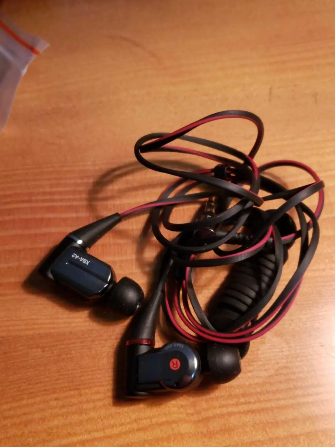 Б/у гибридные сбалансированные арматурные вкладыши Sony бесплатная