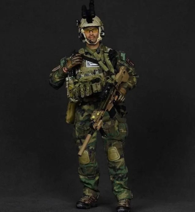 

Easy&Simple ES 26011 1/6 Army SFG Veteran Aka Dragoo Collection Action Figure