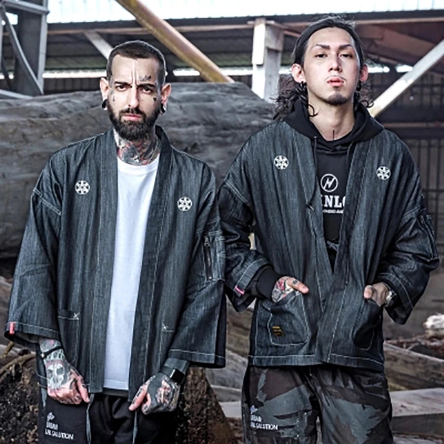 Anorak Denim Jacket Men Oversized Japanese Streetwear Kimono Jeans Jacket Vintage Mont Cowboy Hip Hop Punk Rave Clothes 5J049 Anorak Denim Jacket Men Oversized Japanese Streetwear Kimono Jeans Jacket Vintage Mont Cowboy Hip Hop Punk Rave Clothes 5J049