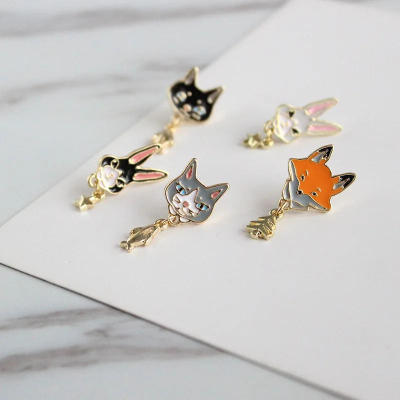Free Shipping Cartoon Cute Couple Fox Rabbit Brooch Pins Badge Jeans Bag Clothes Decoration Fashion Jewelry For Women Gift