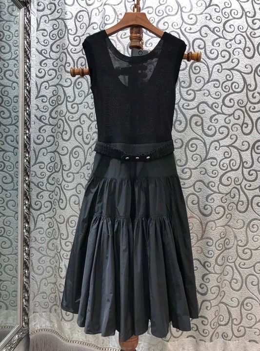 

2019 Summer New Women's Round Tie with Lotus Leaf Side Sleeveless A-Swing Dress 614