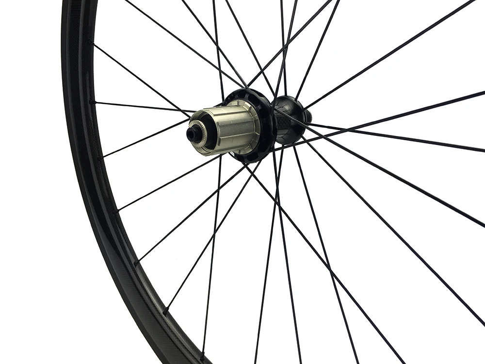 Ultra light weight 1045g 700C carbon wheel,1420 spoke 24mm tubular racing wheel 