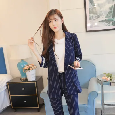 Set female 2018 spring new temperament fashion Slim vertical stripes five points sleeve suit + nine pants elegant two-piece suit