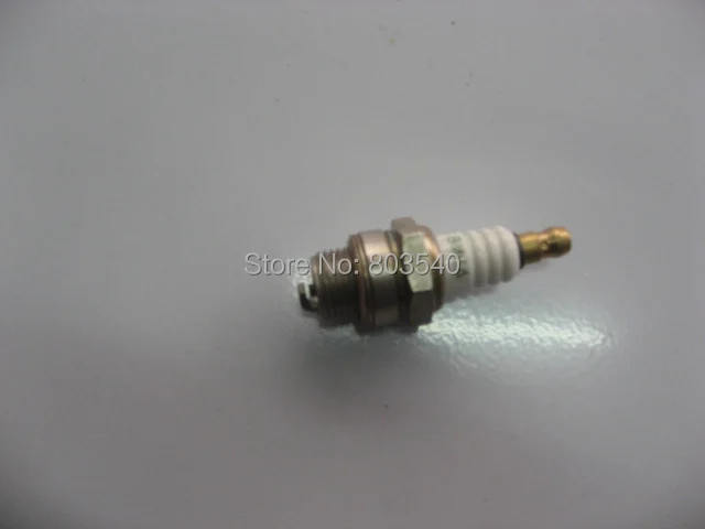 

1pc Chain saw spark plug brush cutter spark plug two stroke plug 40F 44F