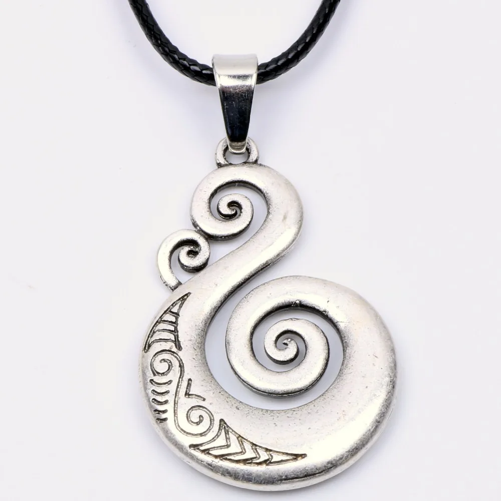 Traditional Maori Koru Necklace Pendant Love Symbol Amulet Double Sided