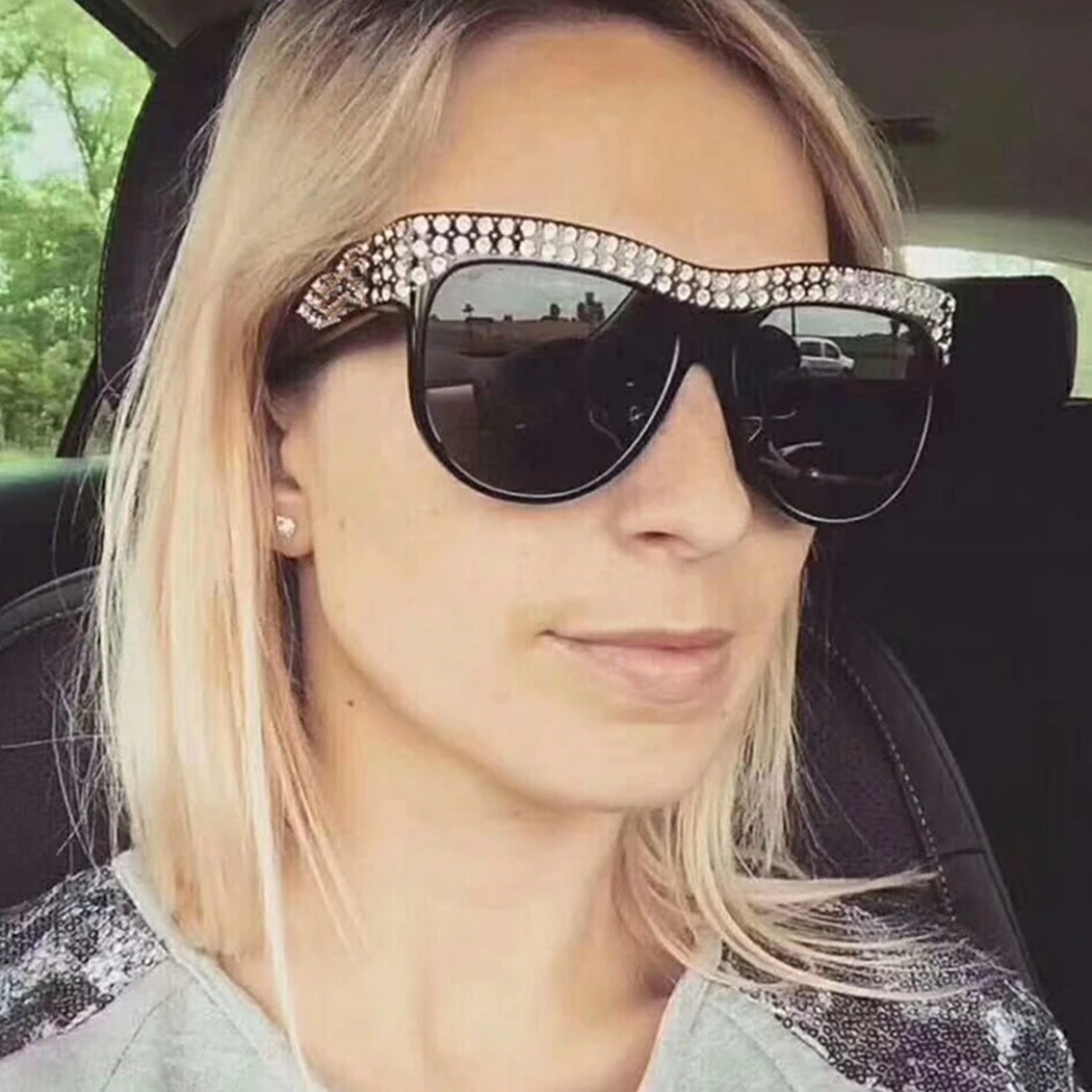 

Oversized Square Diamond Rhinestone Sunglasses 2019 Women Crystal Sunglasses Big Sun Glasses Ladies Vintage Shades Retro Eyewear