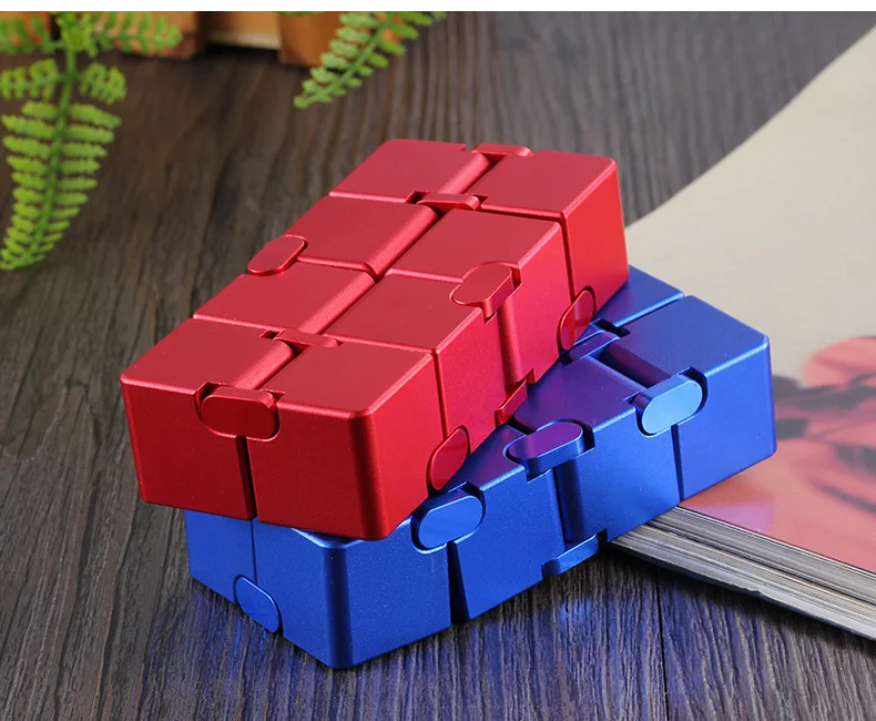 Alívio do Estresse Brinquedos para Crianças Brinquedo Premium Metal Infinito Cubo Portátil Descomprime Relaxar Adultos 6 Cheap Cubo para alívio do estresse