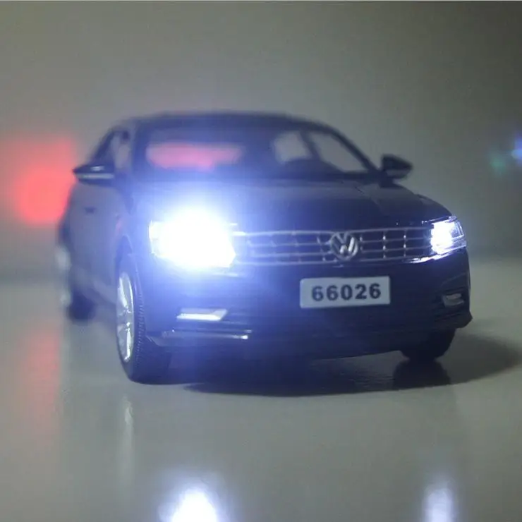 1:32 alloy pull back carhigh simulation Passatdeicast metal model6 open the door toy vehiclesmusica