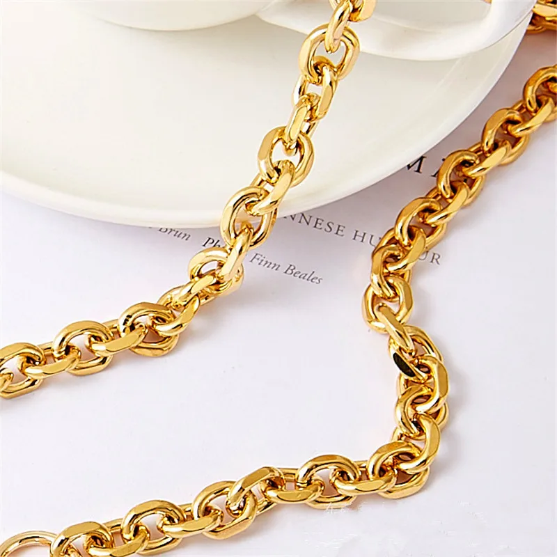 gold chain jeans