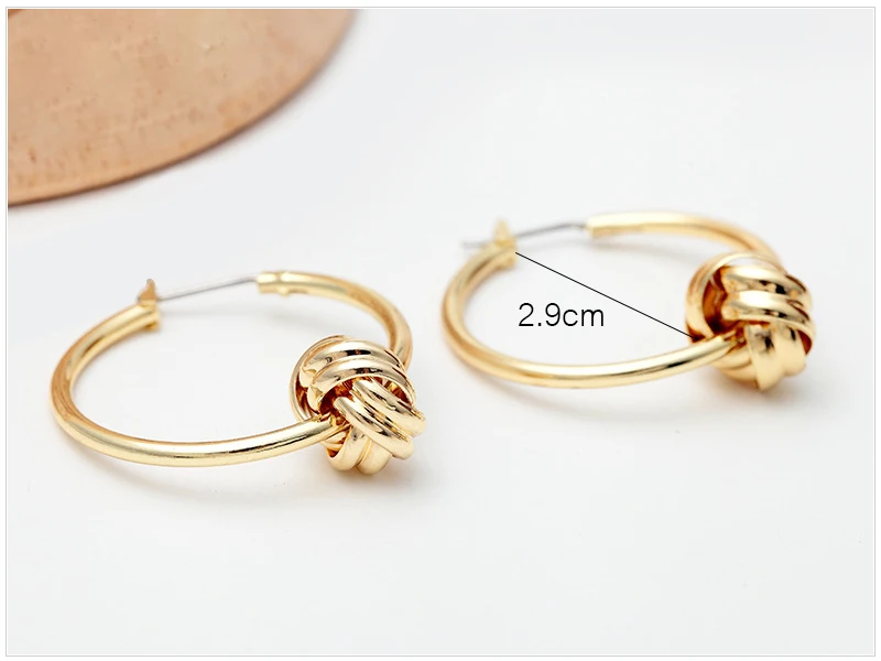 Knot Hoops (1)